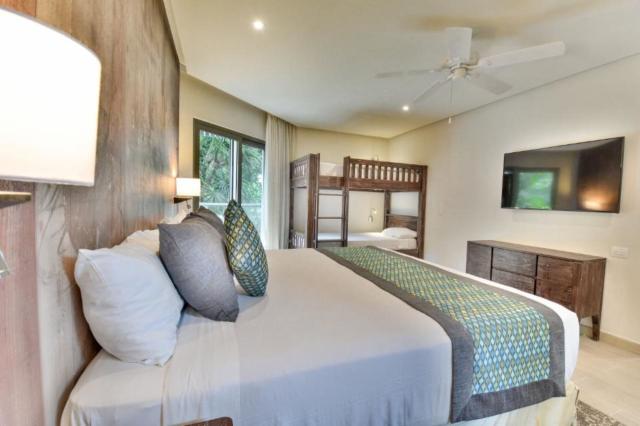 Sandos Caracol Eco Resort and Spa