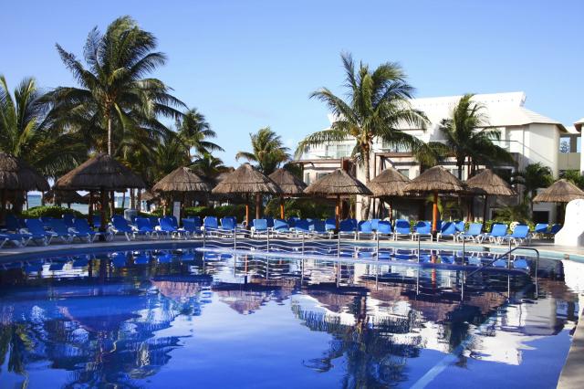 Sandos Caracol Eco Resort and Spa