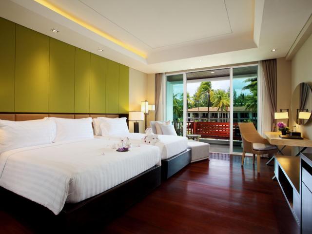 Graceland Khaolak Beach Resort