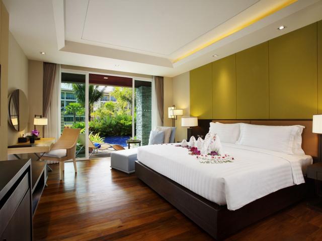 Graceland Khaolak Beach Resort