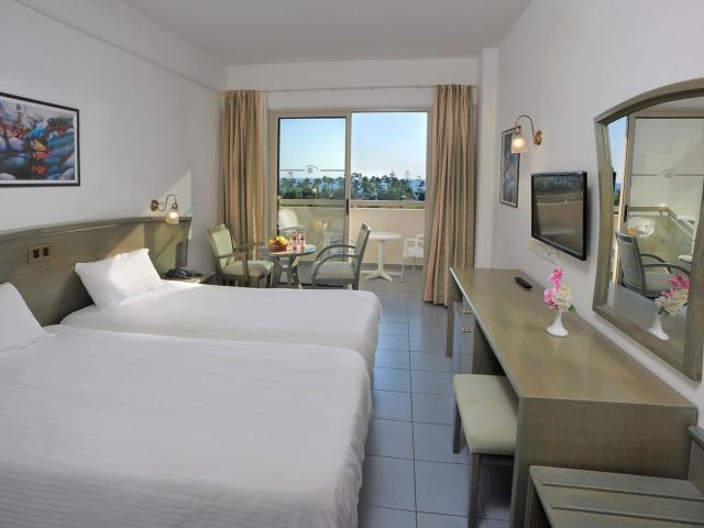 Nissiana Hotel