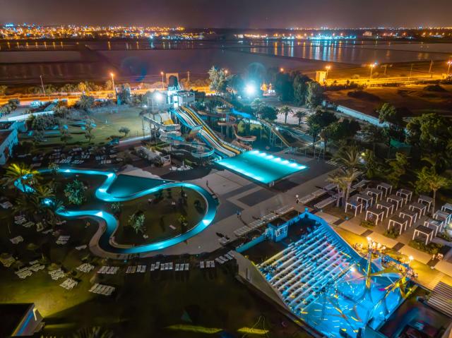 One Resort Premium