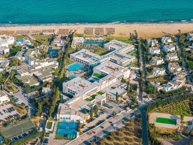 One Resort Premium