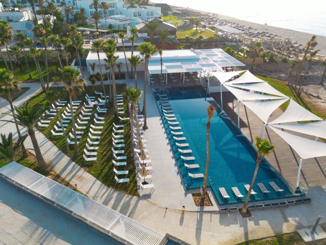 One Resort Premium