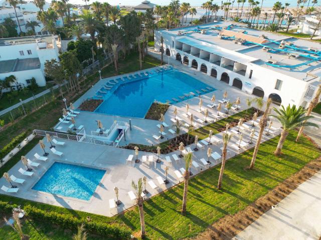 One Resort Premium