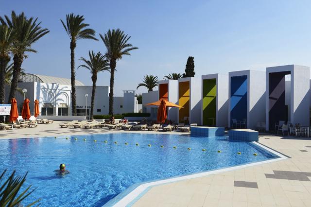 One Resort Premium