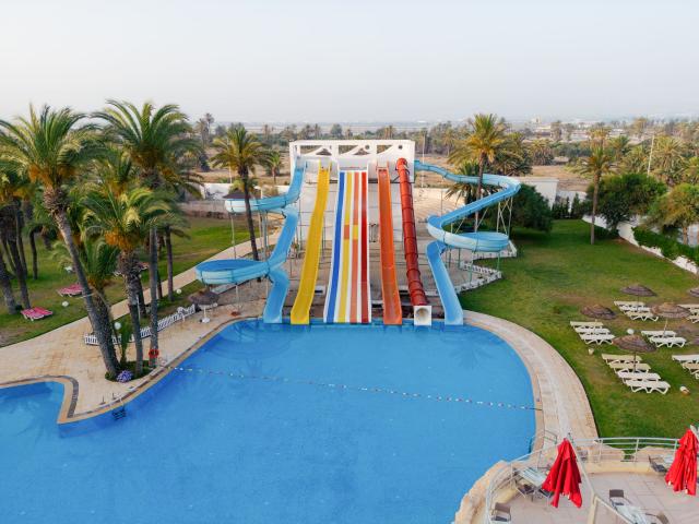 One Resort Premium