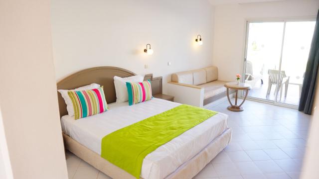 One Resort Premium