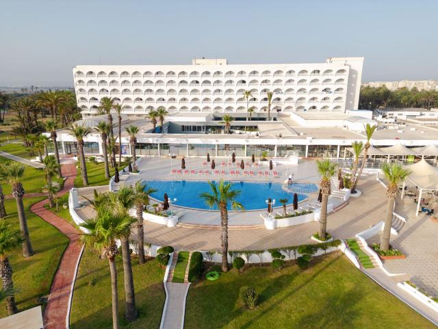 One Resort Premium