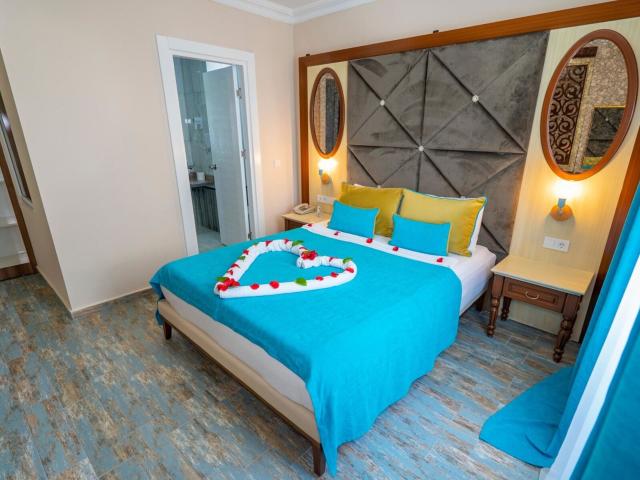 Big Blue Suite