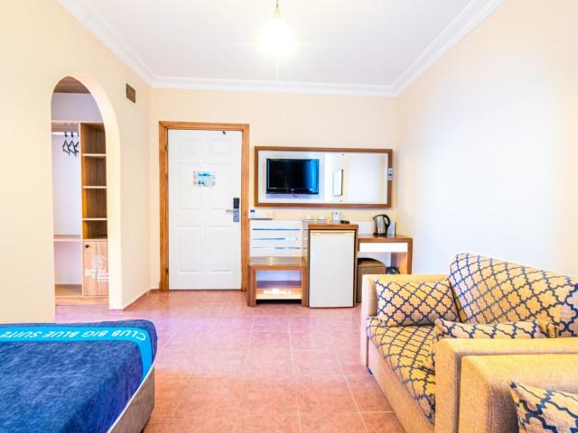 Big Blue Suite