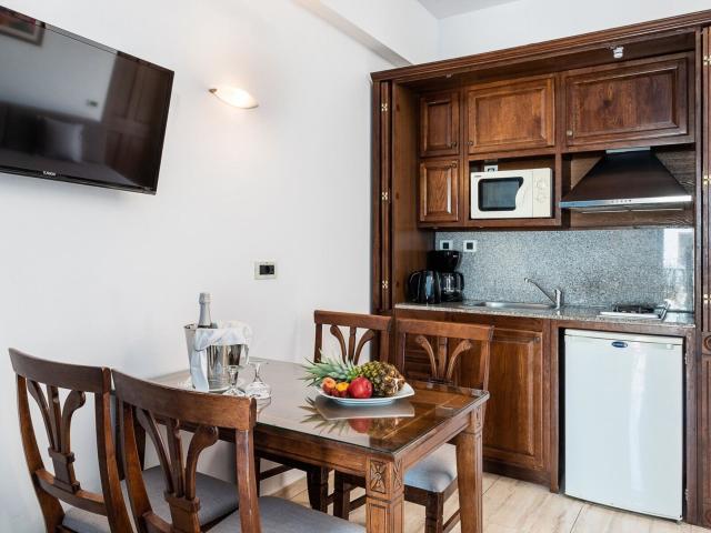 Geraniotis Beach Resort