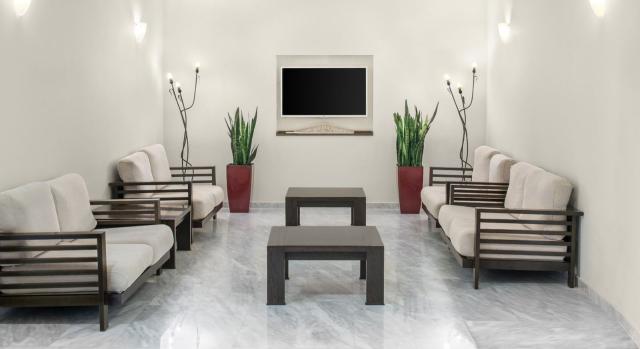 Creta Palm