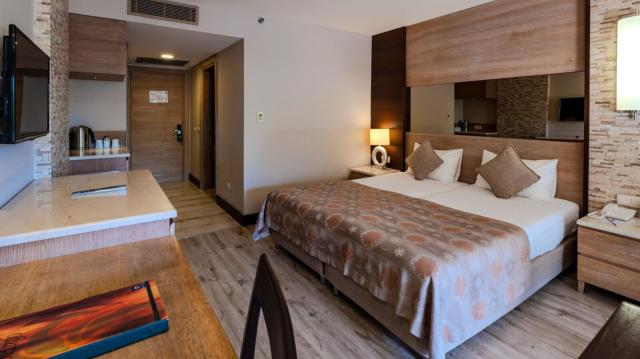 Melas Holiday Village