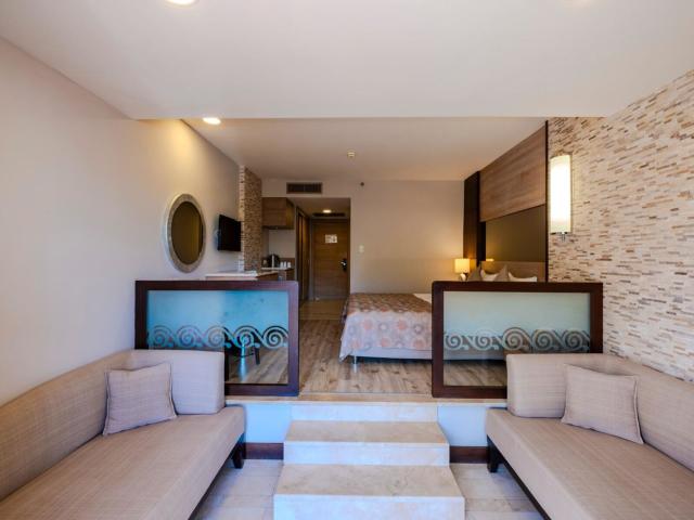 Melas Holiday Village