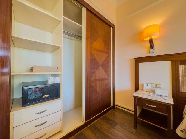 Melas Holiday Village