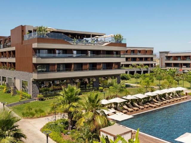 Jacaranda Luxury