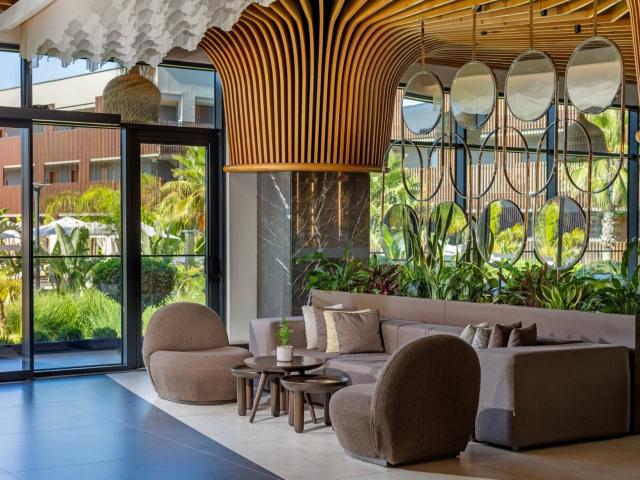 Jacaranda Luxury