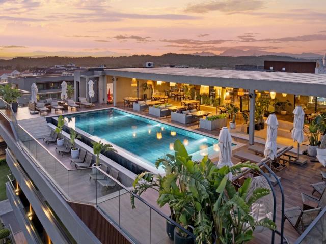 Jacaranda Luxury