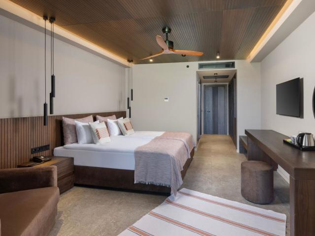 Jacaranda Luxury