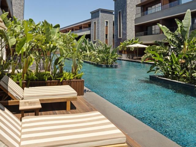 Jacaranda Luxury