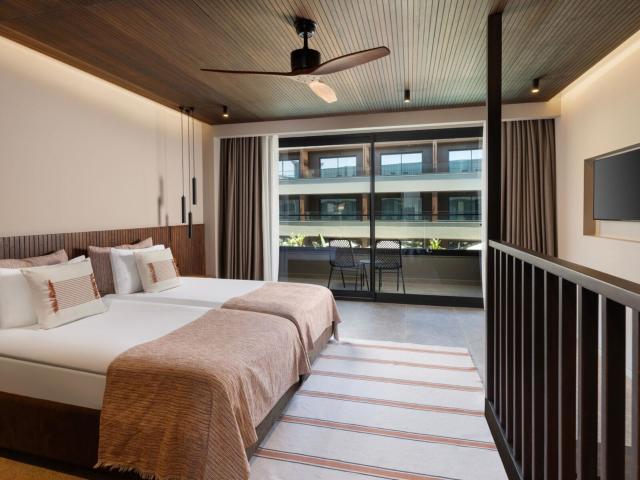 Jacaranda Luxury