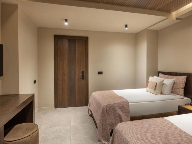 Jacaranda Luxury