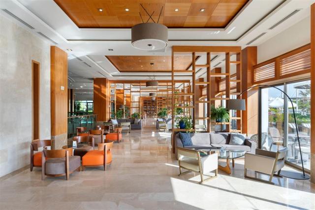 lobby bar