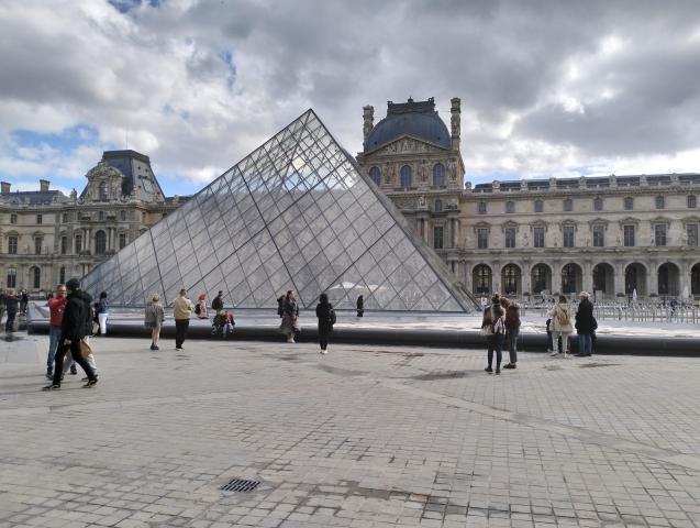 Louvre