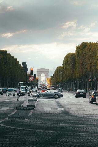 Champs-Elysées