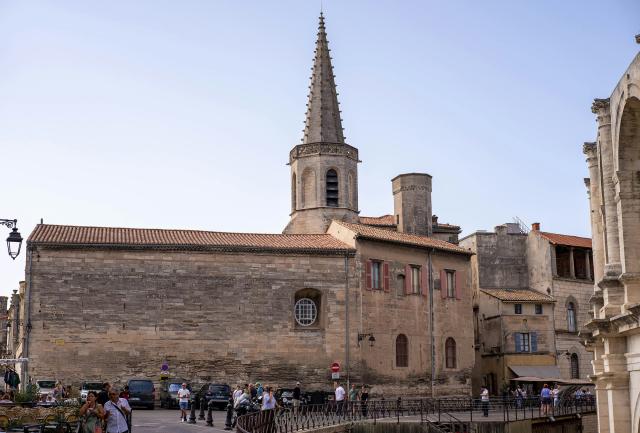 Arles