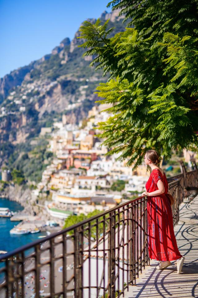 Objevování slunečného pobřeží Amalfi a ostrova Capri