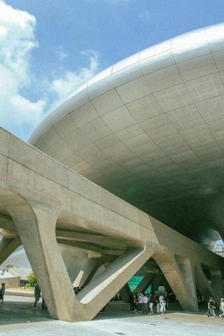 Dongdaemun Design Plaza (DDP)