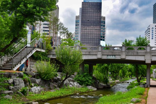 Cheonggyecheon Stream