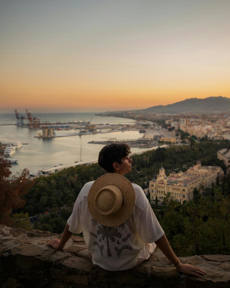 Southern Spain Unveiled, From Palaces to Coastlines