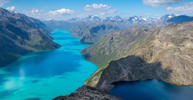 Jotunheimen national park, hiking