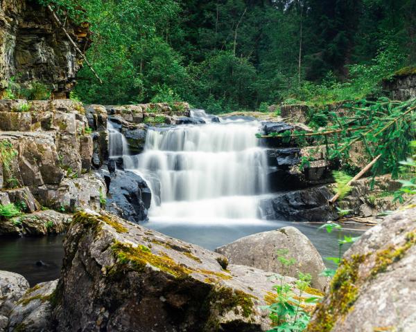 Øvstedalsfossen
