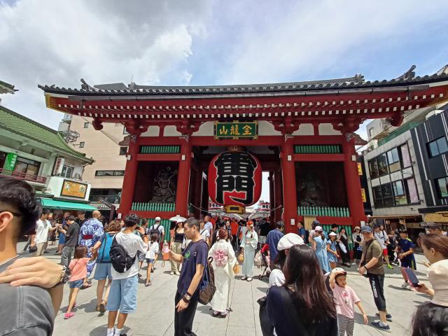 Kaminarimon Gate