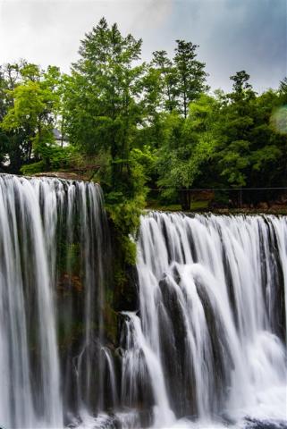 waterfall-5329466.jpg