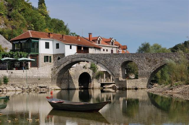 montenegro-1771560.jpg