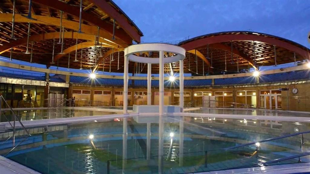 Termály Bükfürdö a adventní Bratislava