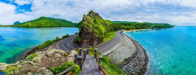 shutterstock_1042230565v2-2048x786.jpg
