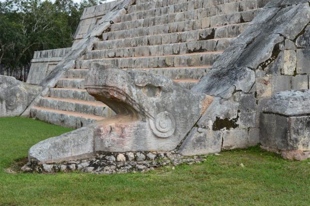 chichen-itza-351375.jpg