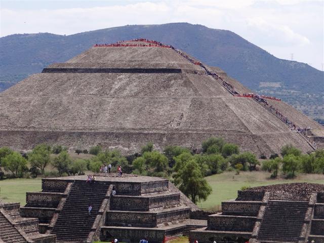 teotihuacan-1136223.jpg