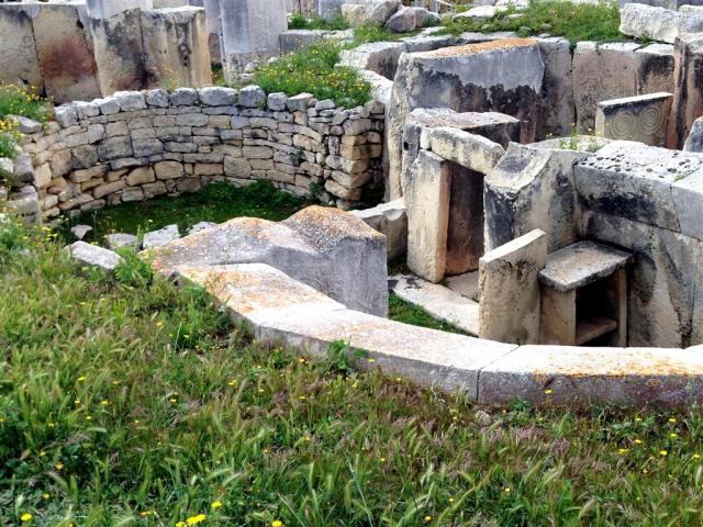 tarxien-temple-g18f328f84_1920.jpg