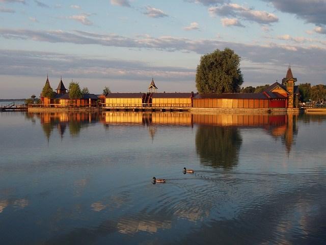 lake-balaton-Kestzthely.jpg