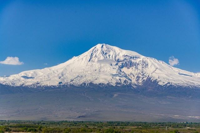 ararat-.jpg