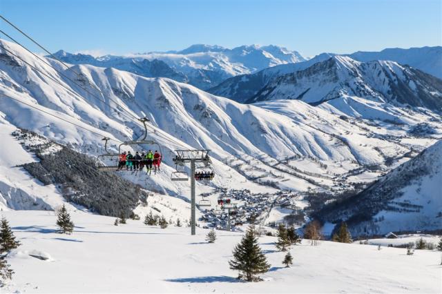 saint_sorlin_arves_pistes_village_LANOVKA.jpg