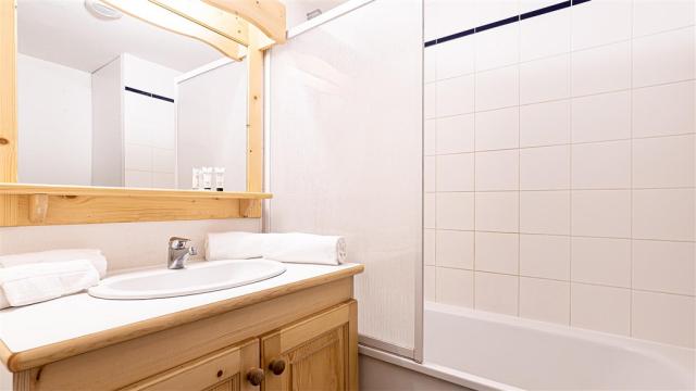 Ferme_saint_sorlin_sdb_KOUPELNA_2pieces_5pax.jpg