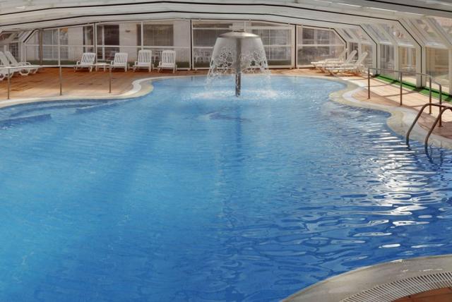 GHT Oasis Park - bazén